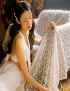 性一交一乱一伧国产女士SPA-女朋友的第一次